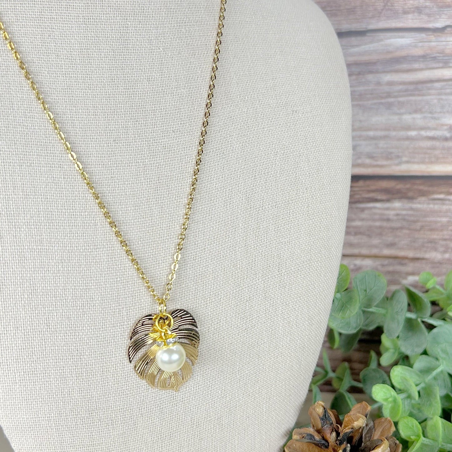 "Monstera Luxe" Golden Leaf Cutout Necklace